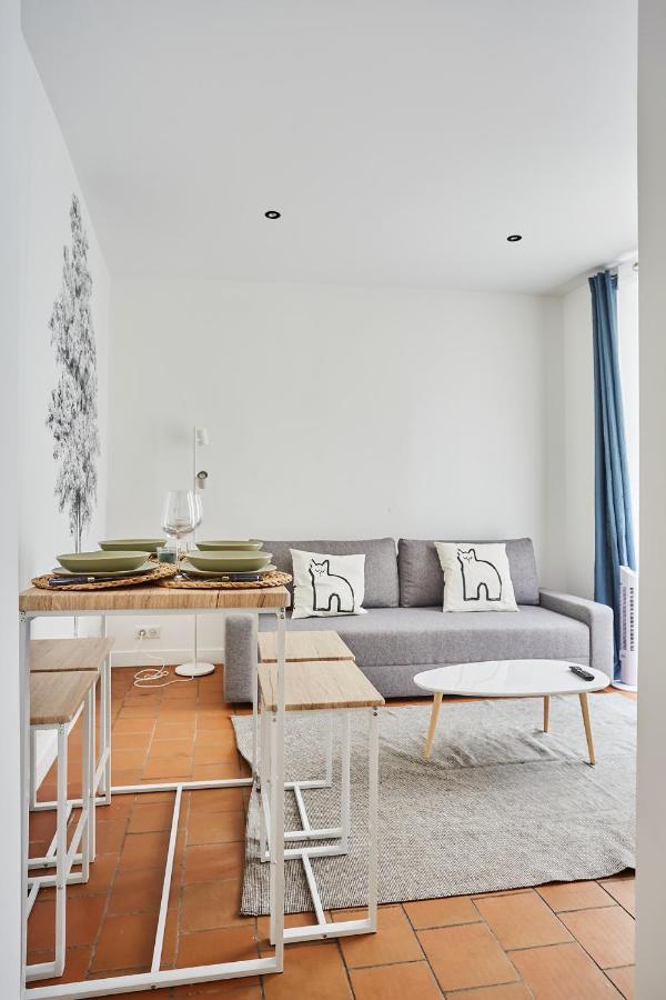 Apartment Louvre Museum By Studio Prestige Paris Bagian luar foto